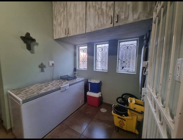 6 BEDROOM HOUSE FOR SALE IN VANDERBIJLPARK SW 5